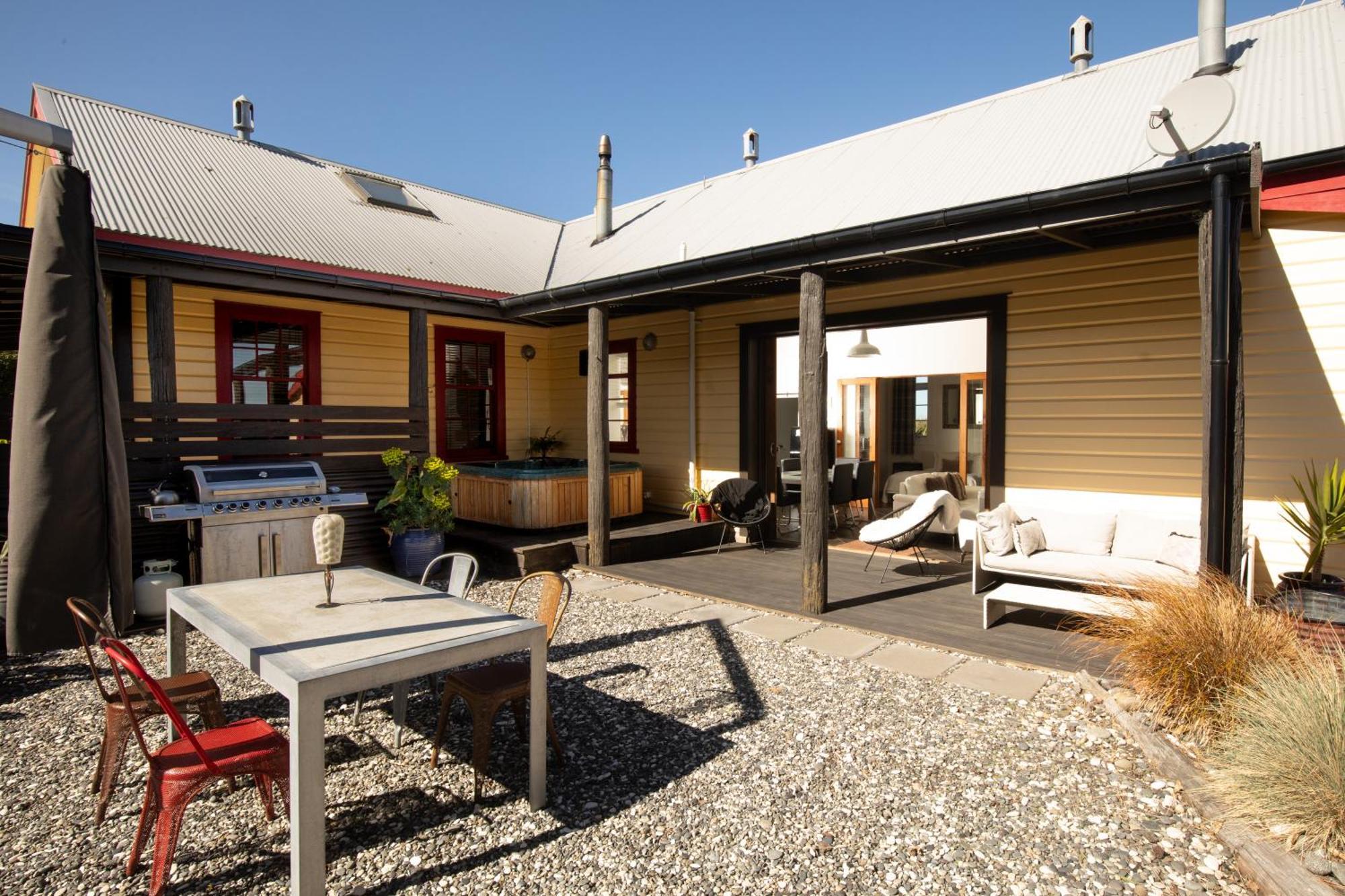 The Factory Luxury Accomodation Villa Kaikoura Exterior photo